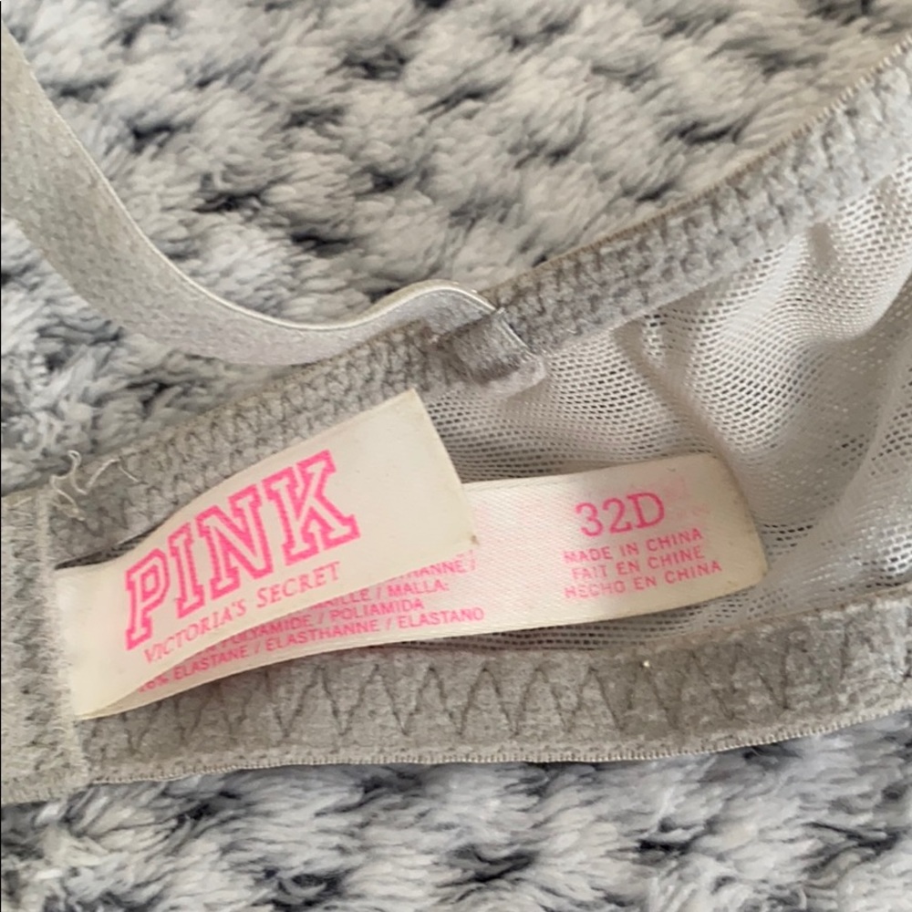 Pink bra - Picture 3 of 4